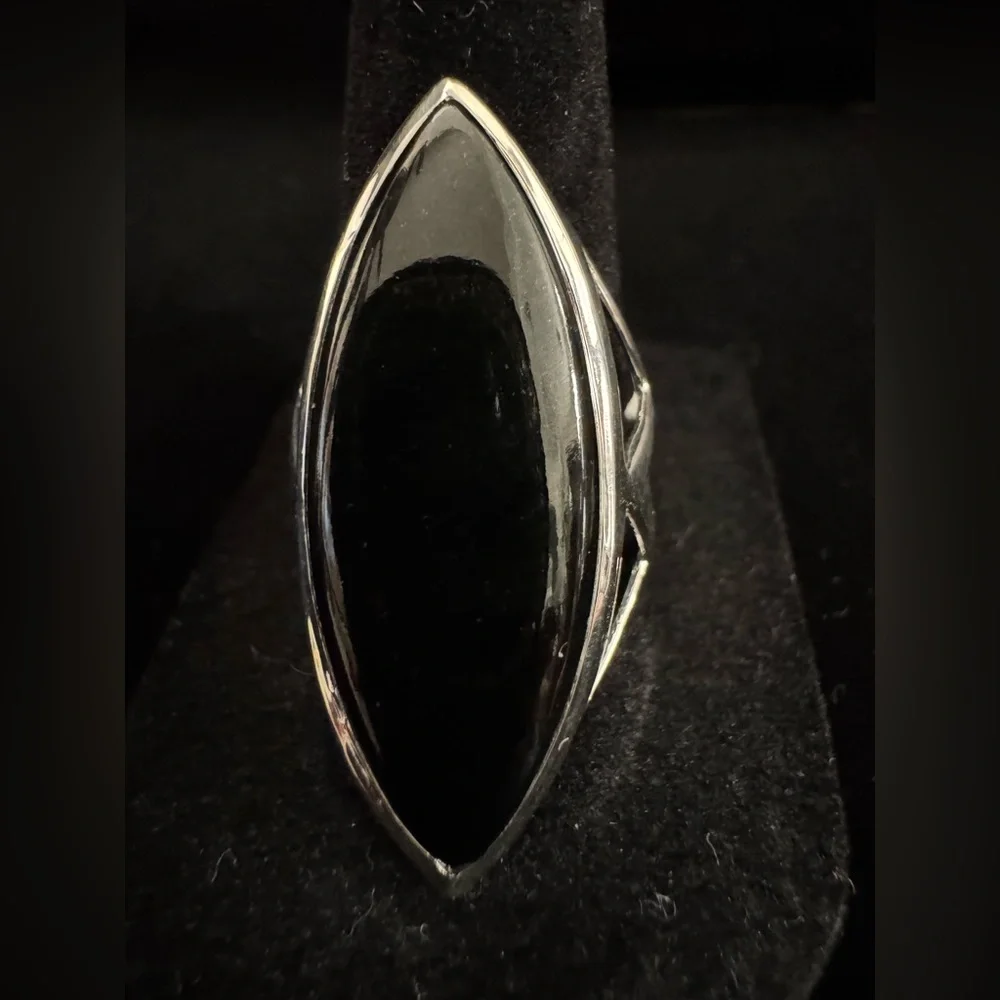 Bold Marquise Black Onyx sterling‎ Silver Ring beautiful workmanship
